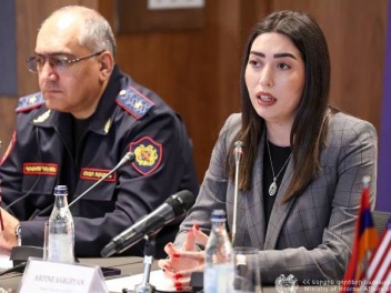 Հավելավճարները չեն վճարում․ «Հրապարակ»