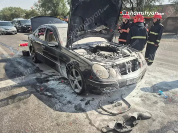 Երևանում հրդեհ է բռնկվել «Mercedes»-ում