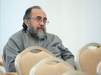 Միքայել Սրբազանին կալանքից ազատելու միջնորդությունը դատարանը մերժեց