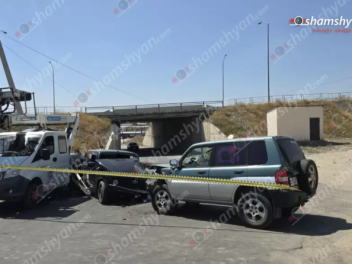 Երևանում մեքենաներ են բախվել