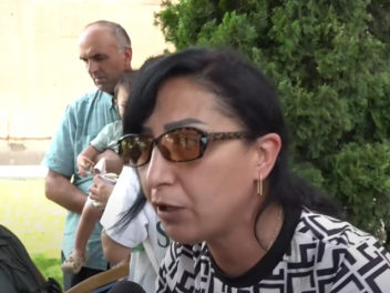 Մարդ ենք, որքա՞ն կարող ենք այդ օձերի մեջ ապրե...