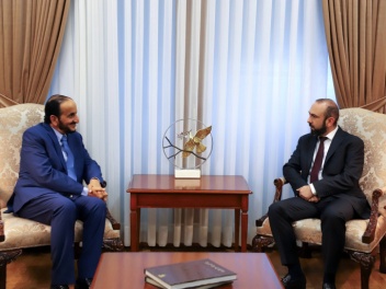 Արարատ Միրզոյանն ընդունել է Օմանի ԱԳ նախարարի...