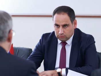 ՏԿԵ նախարարը և Ղազախստանի դեսպանը քննարկել են...