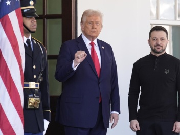 FT: США воспользовались ослаблением положения...