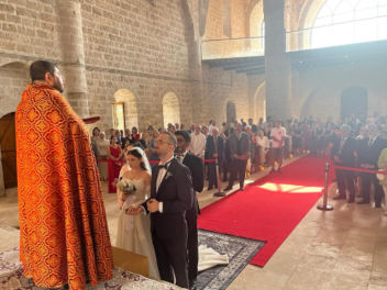 Մալաթիայի Սուրբ Երրորդություն հայկական եկեղեցում տեղի է ունեցել պսակադրության արարողություն