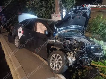 Արարատում բախվել են «Mazda 6»-ը ու «Nissan»-ը