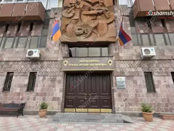 Երևանում ավազակային hարձակման է ենթարկվել երգ...