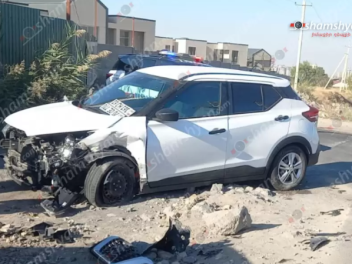 Ձորաղբյուրում բախվել են «Nissan»-ն ու «Opel Combo»-ն