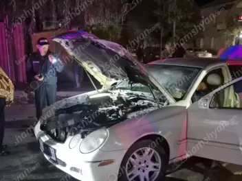 Վանաձորում հրդեհ է բռնկվել «Mercedes»-ում