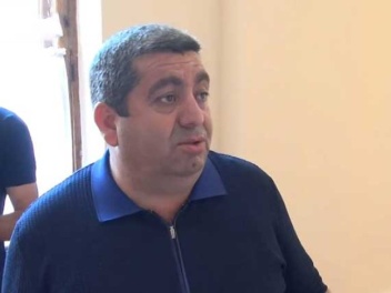 Ժողովրդի կողմից ընտրված համայնքապետ էր․ ԱԺ նախկին պատգամավոր Առաքել Մովսիսյանը Մերձավանի դեպքի վայրում է