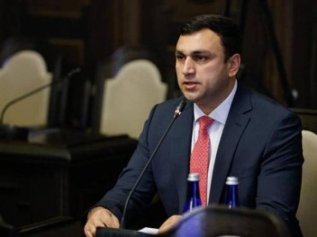 «Արցախ» բառը ջնջող իշխանությունն արցախցիների...