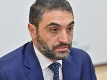 Սիմիդյանը մի դիմում էլ է գրել․ «Հրապարակ»