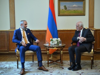 Խաչատուրյանն ընդունել է Չեխիայի դեսպանին