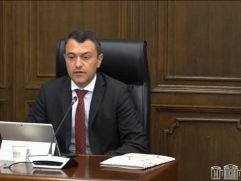 Կադաստրի կոմիտեի ղեկավարի և աշխատակազմի ղեկավ...