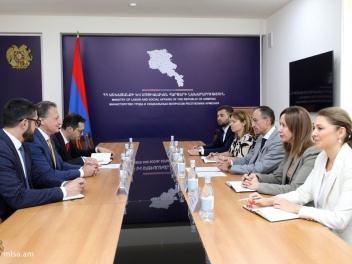 Արսեն Թորոսյանն ընդունել է ՀՀ-ում Իտալիայի արտակարգ և լիազոր դեսպան Ալեսսանդրո Ֆերրանտիին