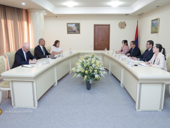 ՔԿ նախագահն ընդունել է ՀՀ-ում ԵԽ գրասենյակի ղ...