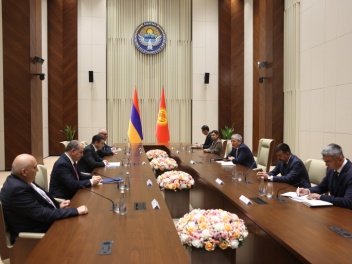 Ալեն Սիմոնյանը Բիշքեկում քննարկել է Հայաստանի...