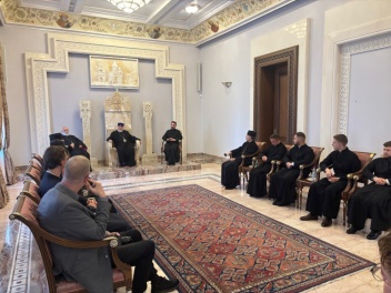 Մայր Աթոռում քննարկվեցին Հայ Եկեղեցու և Քույր Եկեղեցիների համագործակցության ծրագրերը