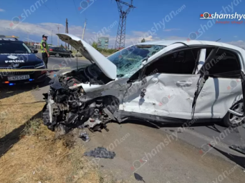 Արարատում բախվել են «Nissan»-ն ու «Audi»-ն