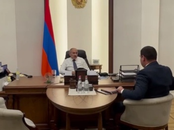 Նիկոլ Փաշինյանը հանդիպում է ունեցել Դավիթ Խու...