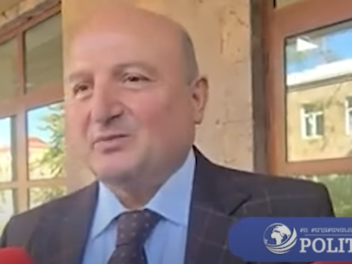 Գյումրու ՔՊ ականները Փաշինյանին խայտառակում ե...