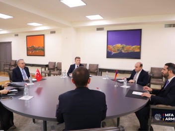 Ի՞նչ են քննարկել Ռուբեն Ռուբինյանն ու Սերդար...