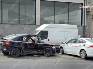 Երևանում բախվել են «Opel»-ն ու «Ford»-ը
