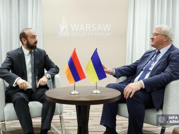 Վարշավայում հանդիպել են Հայաստանի և Ուկրաինայի արտաքին գործերի նախարարները