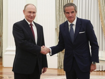 Պուտինը հանդիպել է ԱԷՄԳ ղեկավարի հետ