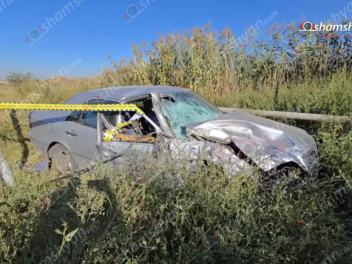 Երևանում բախվել են թիվ 38 երթուղու ավտոբուսն ու «Mercedes»-ը