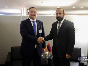 Հայաստանի և Ղազախստանի ԱԳ նախարարները մտքեր են փոխանակել «Խաղաղության խաչմերուկ» նախագծի կյանքի կոչման աշխատանքների շուրջ