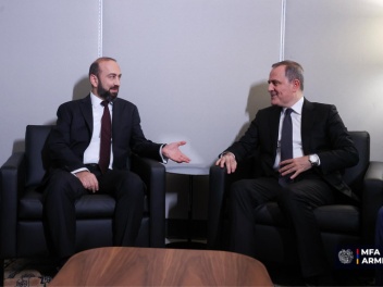 Հանդիպել են Արարատ Միրզոյանն ու Ջեյհուն Բայրա...