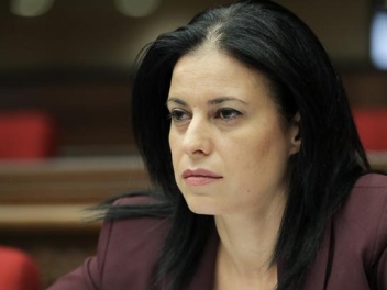 ԱԺ նախագահը Արեգնազ Մանուկյանի՝ պատգամավորի լիազորությունները դադարած համարելու մասին արձանագրություն է ստորագրել