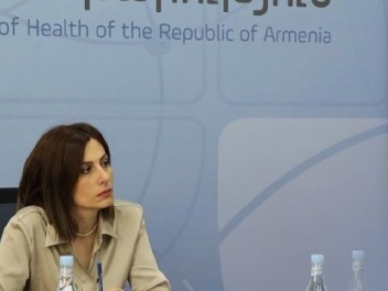 Նախարար Ավանեսյանի մոտ մտնելը նույնն է, ինչ վարչապետի աշխատասենյակ գնալը. «Ժողովուրդ»