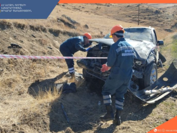 Երևան-Մեղրի ավտոճանապարհին «BMW»-ն դուրս է եկ...