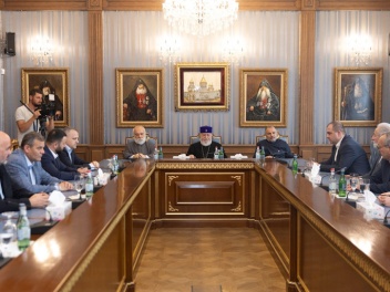 Քննարկվել են արցախցիների խնդիրների հաղթահարմա...