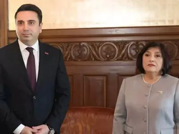 Ալեն Սիմոնյանը հանդիպում է Ադրբեջանի Միլլի Մե...