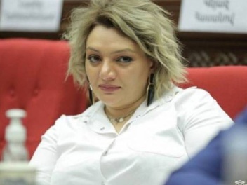 ՔՊ–ականները Հռիփսիմե Հունանյանի վարած նիստն արհամարհել են․«Հրապարակ»