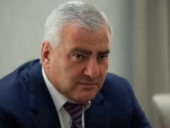 Սամվել Կարապետյանի կալանքի ժամկետը երկարաձգվե...