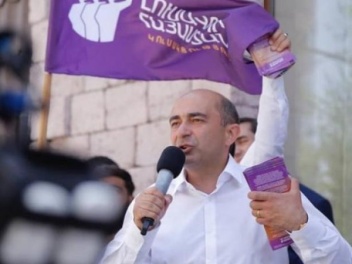 Դաշինքո՞վ, թե միայնա՞կ. ի՞նչ աժիոտաժ է Մարուք...
