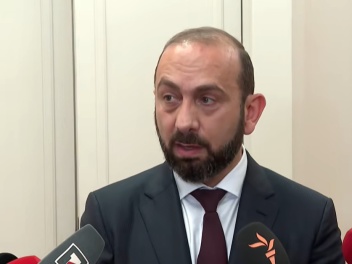 Մենք հիմա Ադրբեջանի հետ քննարկում ենք «3+3» ձ...