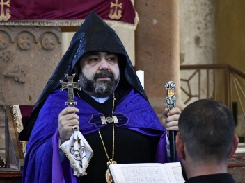 Արագածոտնի թեմի առաջնորդը կալանավորվեց 2 ամսո...