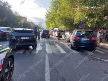 Երևանում բախվել են «Range Rover»-ն ու «BMW»-ն, վերջինն էլ բախվել է կայանված «Mercedes»-ին