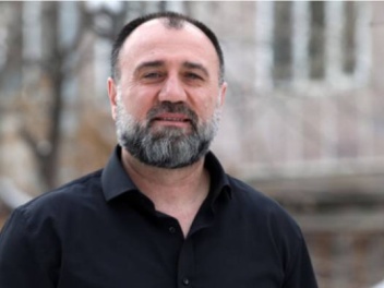 Նիկոլապետությունը սկսվում և ավարտվում է ոստիկ...
