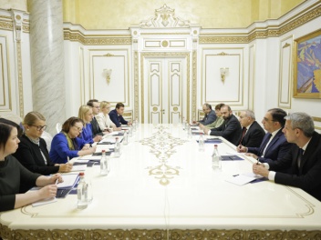 Էլինա Վալտոնենը շնորհավորել է Հայաստանի և Ադր...