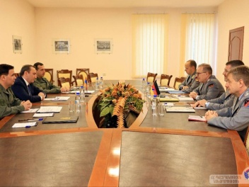 Քննարկվել են ՀՀ-ԳԴՀ պաշտպանական համագործակցության արդյունքները