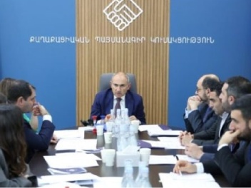 Որոնք են իշխանության ամենօրյա քննարկումների թեմաները. «Ժողովուրդ»