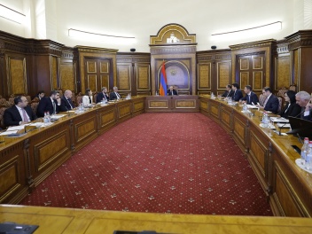 Փաշինյանի գլխավորությամբ տեղի է ունեցել խորհր...