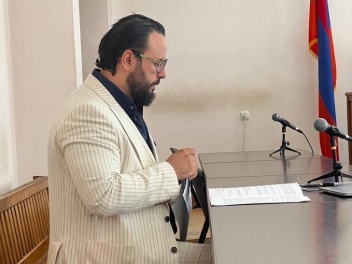 Ապօրինի կալանավորված Կոչուբաևի ատենախոսության պաշտպանությունը՝ իրավական և բարոյական քննության կենտրոնում