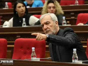 Անդրանիկ Քոչարյանը սկսել է հրապարակային, բայց...